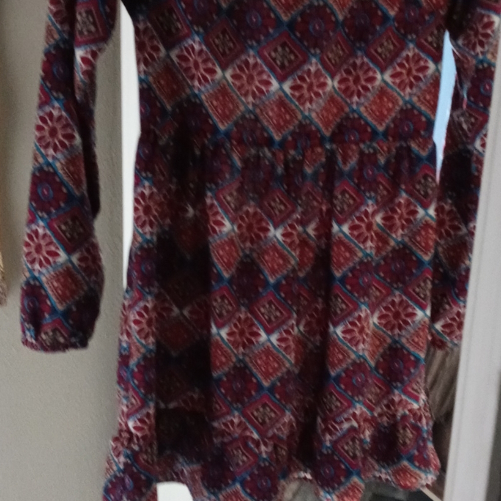 Dress - Picture 2 of 2